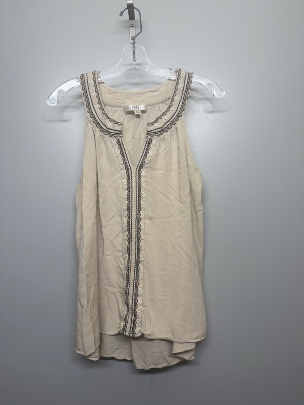 Spense Cream Embroidered Sleeveless Blouse